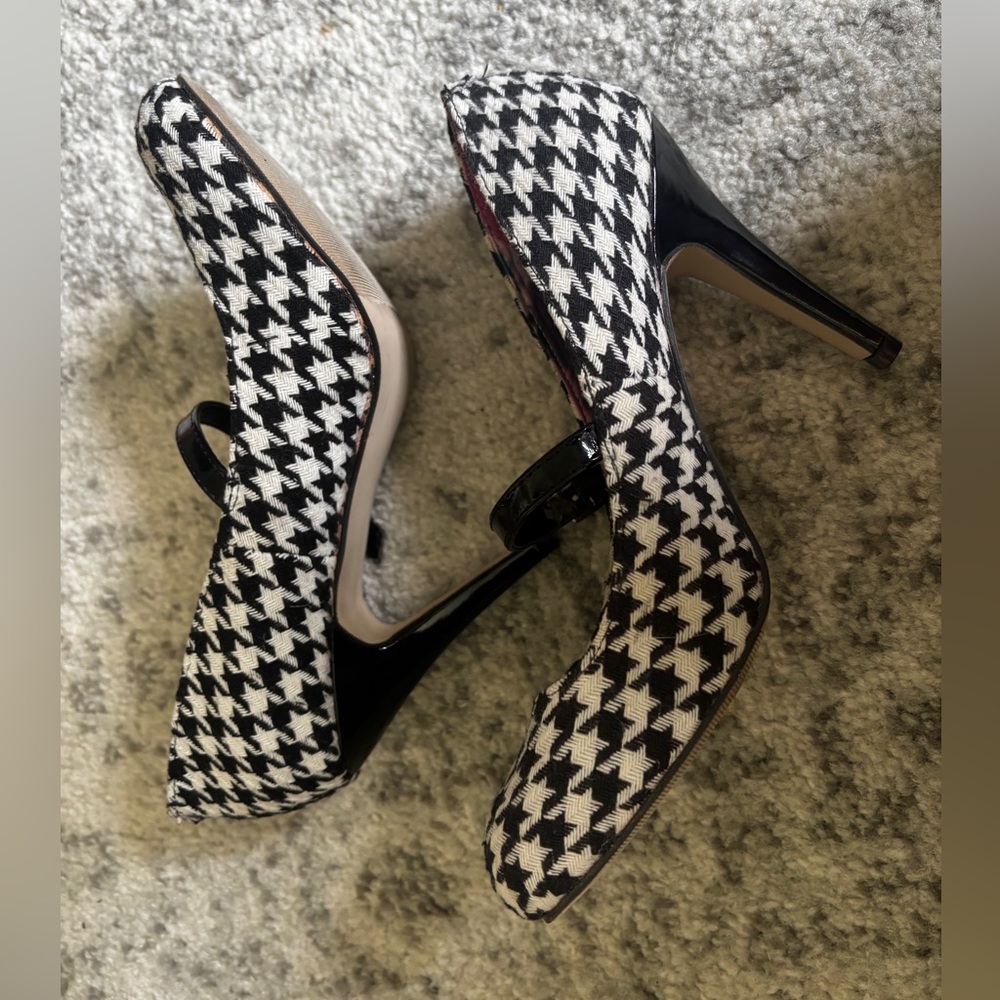 Madden Girl Ohhala Houndstooth Mary Jane Heels Black White Size: 9M - Picture 2 of 7